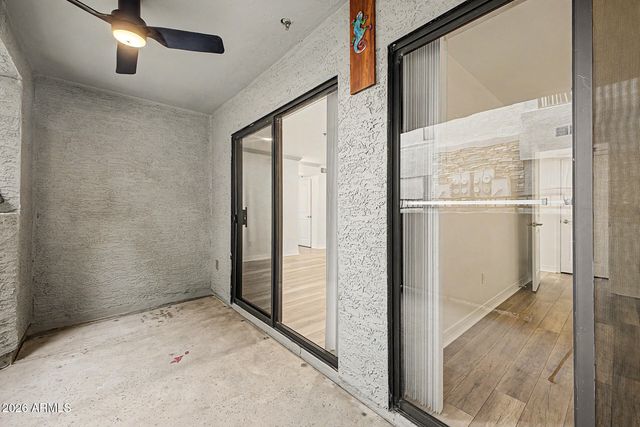 2025 E CAMPBELL Avenue 127, Phoenix, AZ 85016