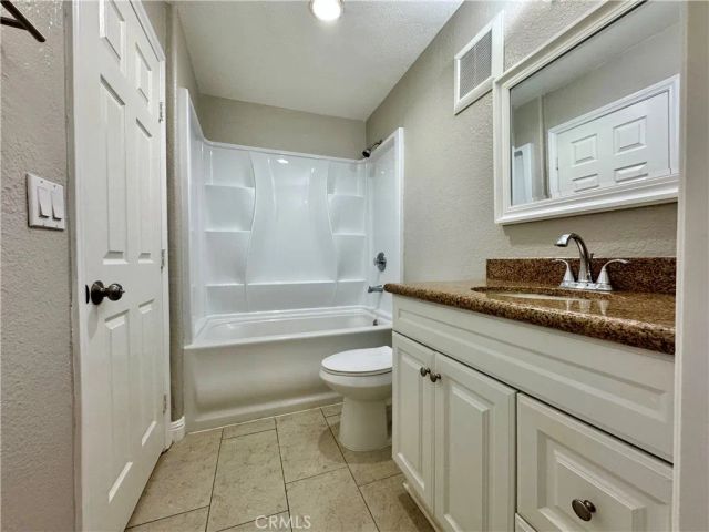 432 Edgehill 95, Oceanside, CA 92054