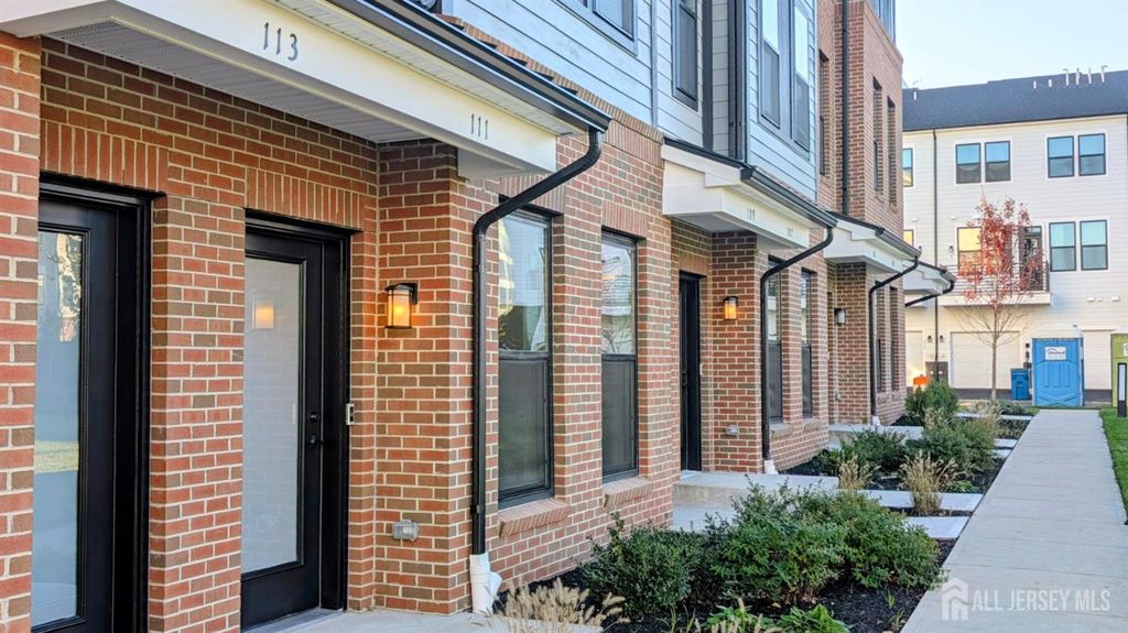 111 Jessie Place, New Brunswick, NJ 08901