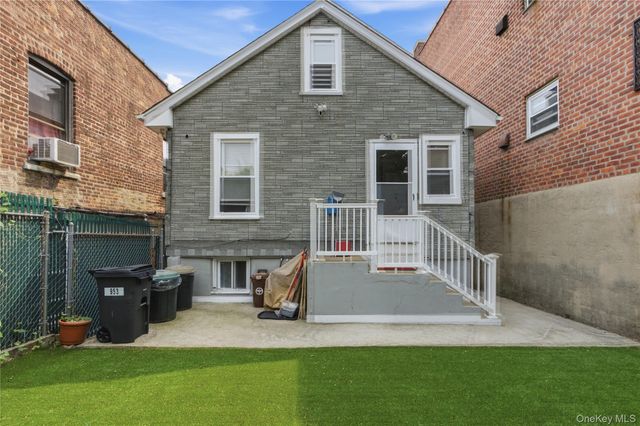 953 E 227th Street, Bronx, NY 10466