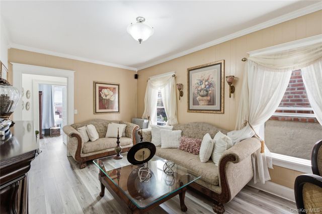 953 E 227th Street, Bronx, NY 10466