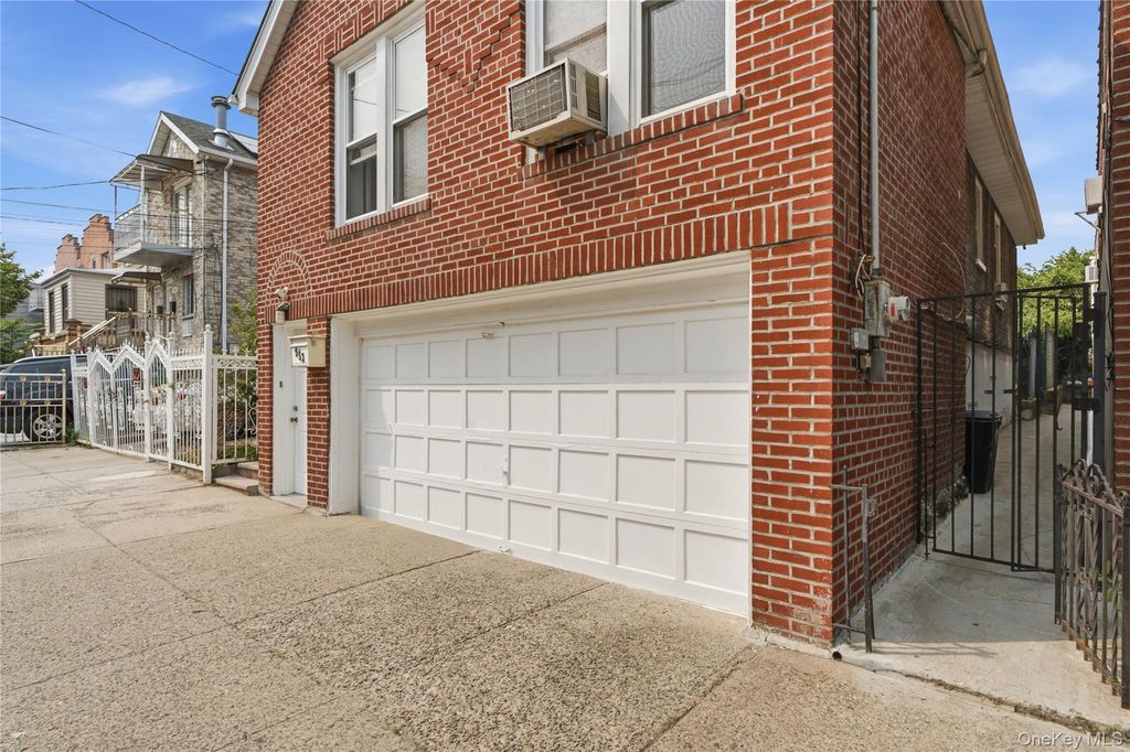 953 E 227th Street, Bronx, NY 10466 — photo 3