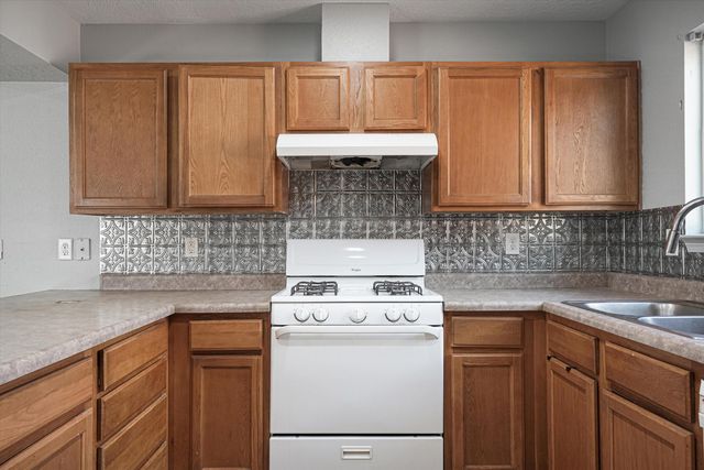 6427 Trujillo Road SW, Albuquerque, NM 87121