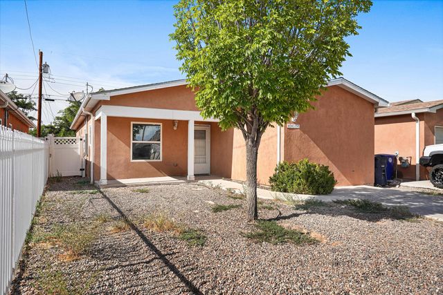 6427 Trujillo Road SW, Albuquerque, NM 87121