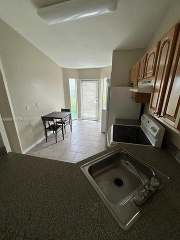 61 NE 13th Avenue, Homestead, FL 33033