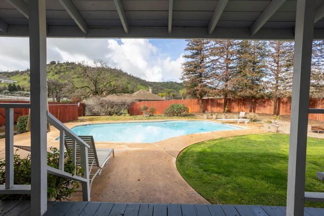 16021 Cattle Drive, Springville, CA 93265