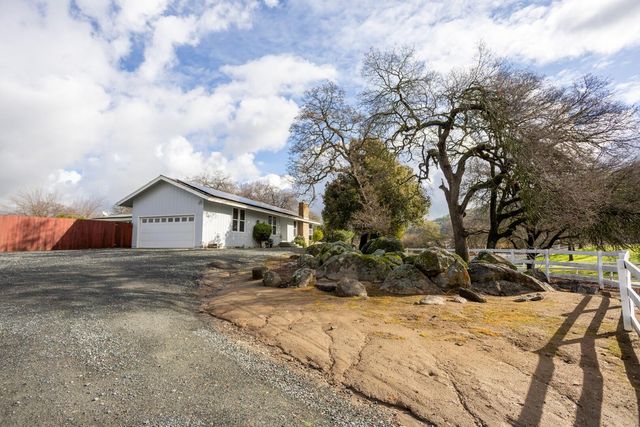 16021 Cattle Drive, Springville, CA 93265