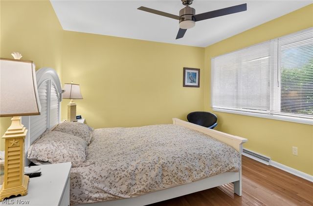 5698 Lamplighter Drive, Girard, OH 44420
