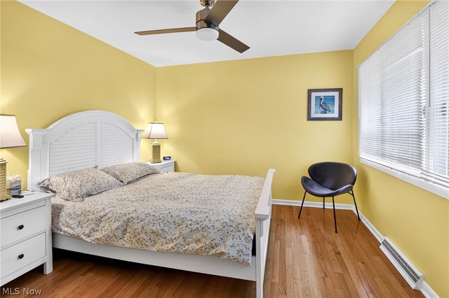 5698 Lamplighter Drive, Girard, OH 44420