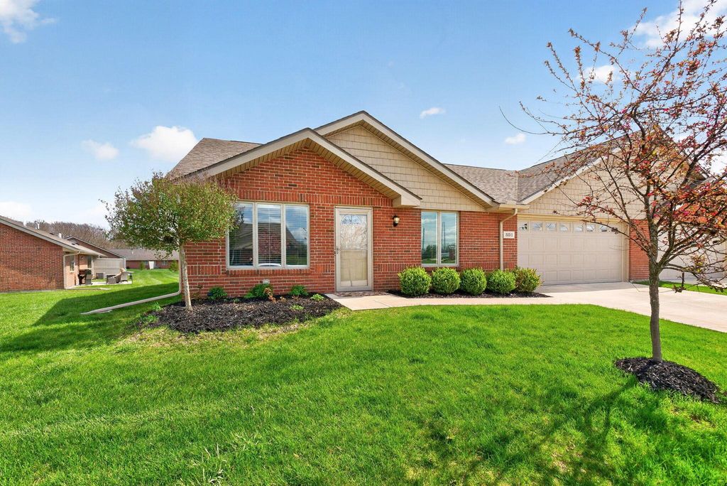 891 Autumn Chase Lane, Marysville, OH 43040