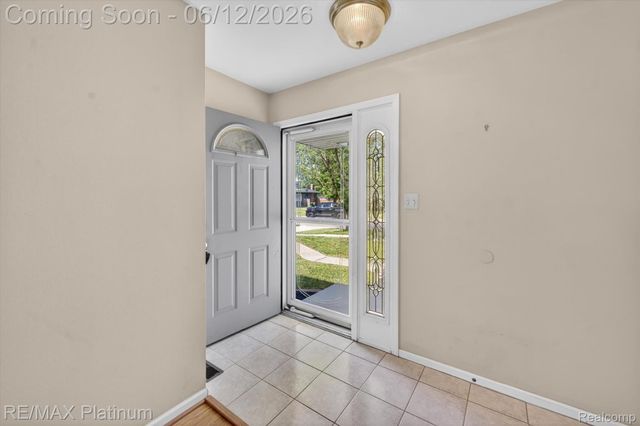 318 N 5th Street, Brighton, MI 48116