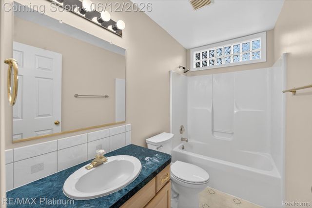 318 N 5th Street, Brighton, MI 48116