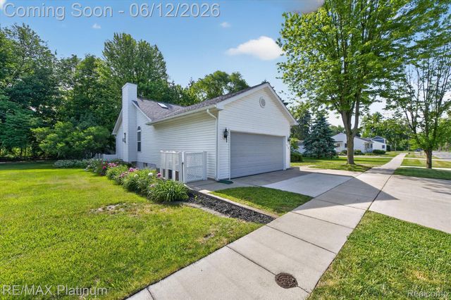 318 N 5th Street, Brighton, MI 48116