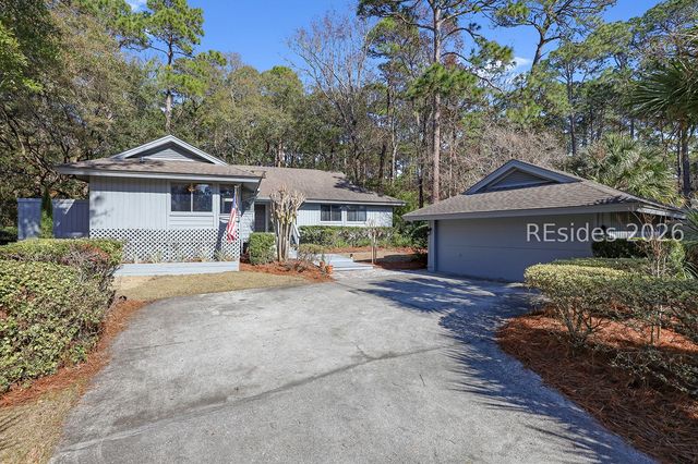 19 Newhall Rd, Hilton Head Island, SC 29928