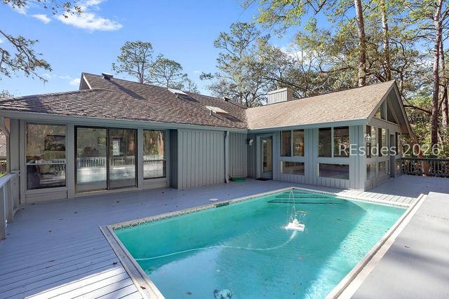 19 Newhall Rd, Hilton Head Island, SC 29928