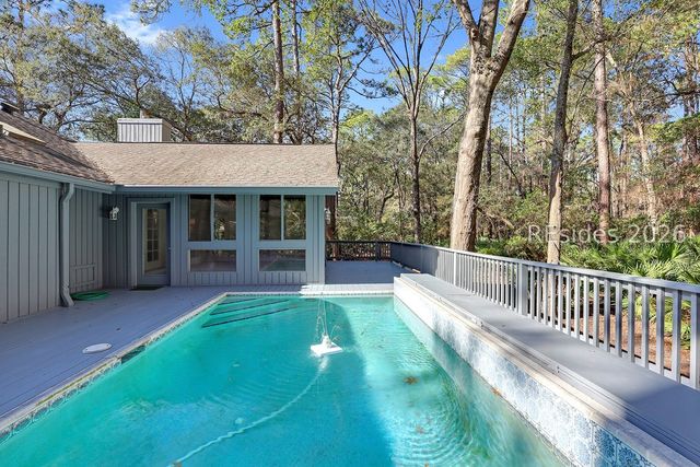 19 Newhall Rd, Hilton Head Island, SC 29928