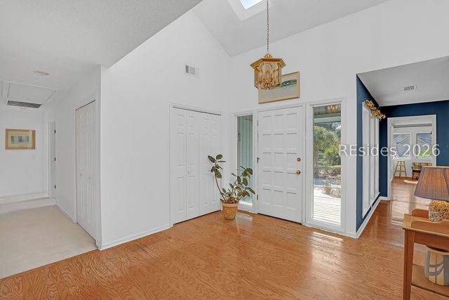 19 Newhall Rd, Hilton Head Island, SC 29928