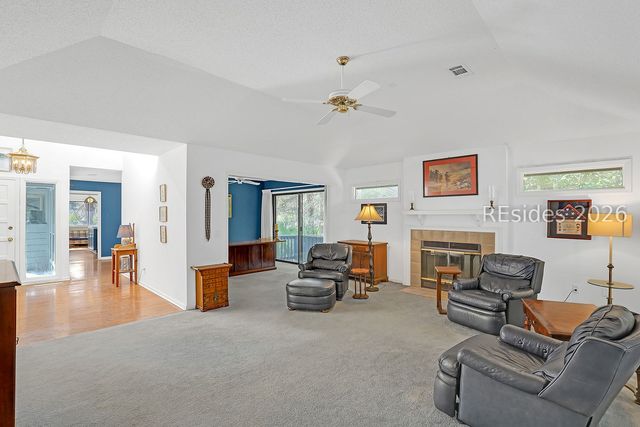 19 Newhall Rd, Hilton Head Island, SC 29928