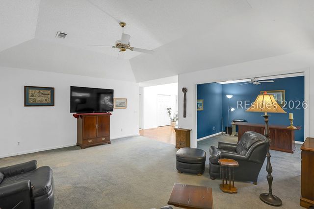 19 Newhall Rd, Hilton Head Island, SC 29928