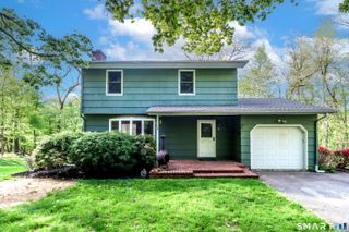 6 Barker Drive, Newtown, CT 06482