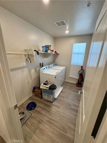 689 Carnation, San Jacinto, CA 92583