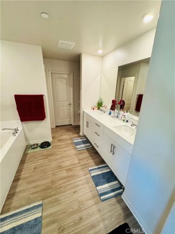 689 Carnation, San Jacinto, CA 92583