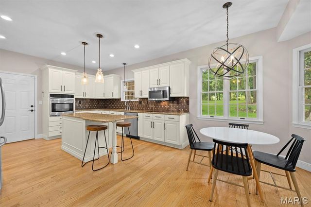 3627 Willoughby Circle, Shiloh, IL 62221