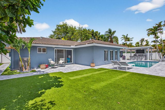 2732 NE 35th Drive, Fort Lauderdale, FL 33308