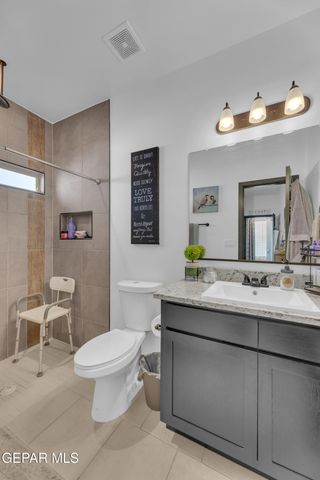 4580 MARK AVIZO Street, El Paso, TX 79938