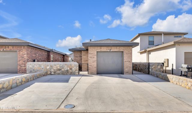 4580 MARK AVIZO Street, El Paso, TX 79938