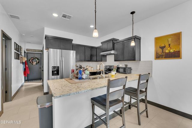 4580 MARK AVIZO Street, El Paso, TX 79938