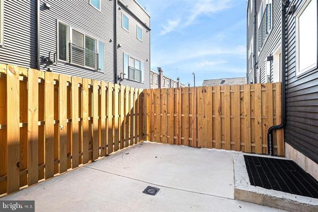 2812 S 9TH ST, Philadelphia, PA 19148