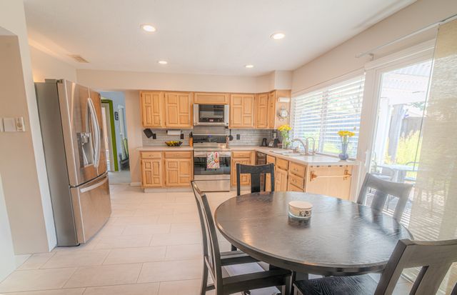 5209 Pruitt Drive, The Colony, TX 75056