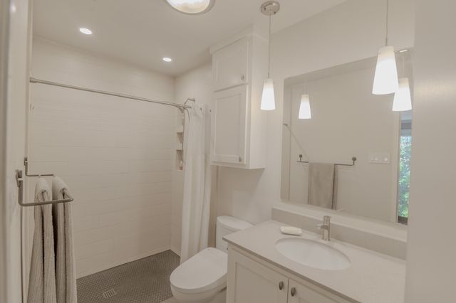 5209 Pruitt Drive, The Colony, TX 75056