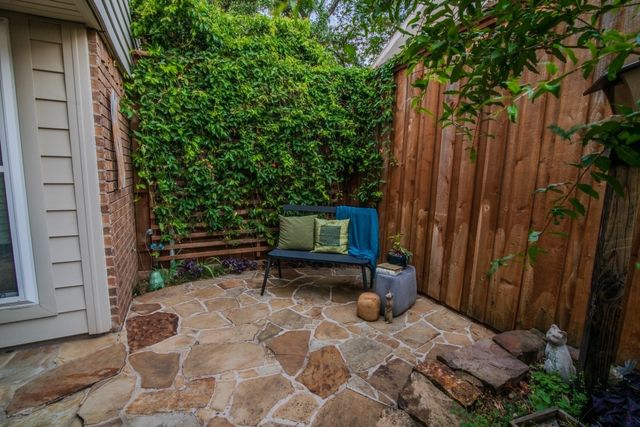 5209 Pruitt Drive, The Colony, TX 75056