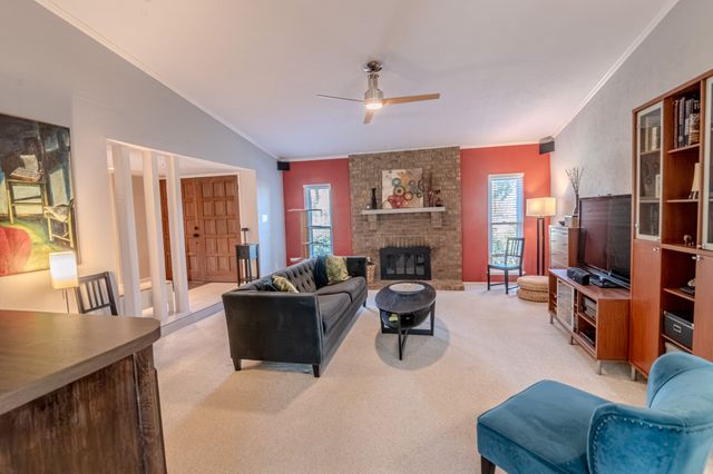 5209 Pruitt Drive, The Colony, TX 75056