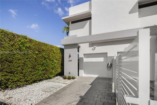 3655 SW 25th Street 3655, Miami, FL 33133