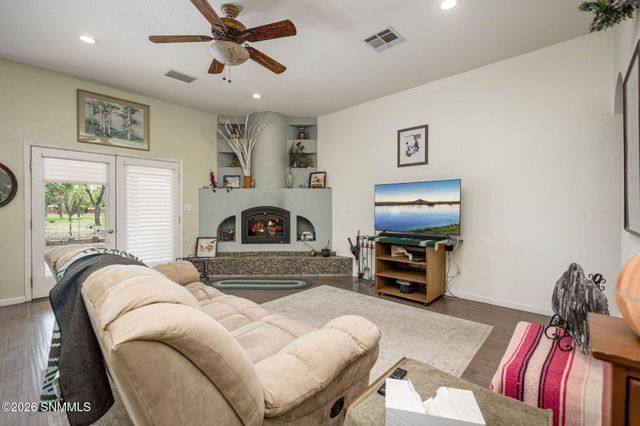 1461 W Brown Road, Las Cruces, NM 88005