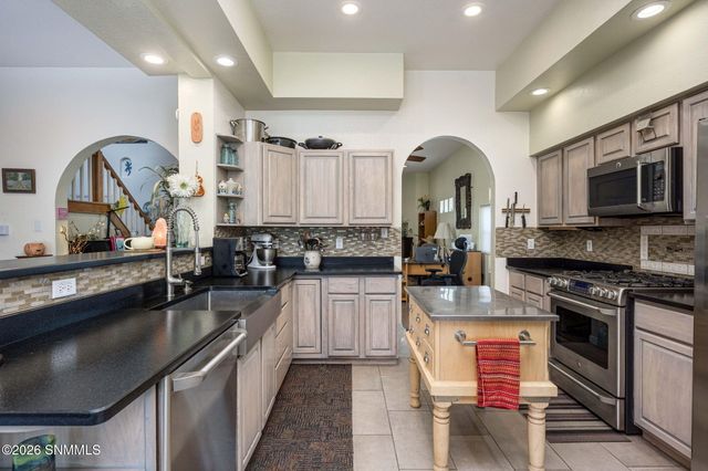 1461 W Brown Road, Las Cruces, NM 88005