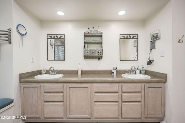 1461 W Brown Road, Las Cruces, NM 88005