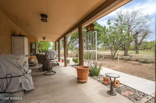 1461 W Brown Road, Las Cruces, NM 88005