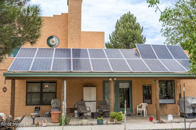 1461 W Brown Road, Las Cruces, NM 88005