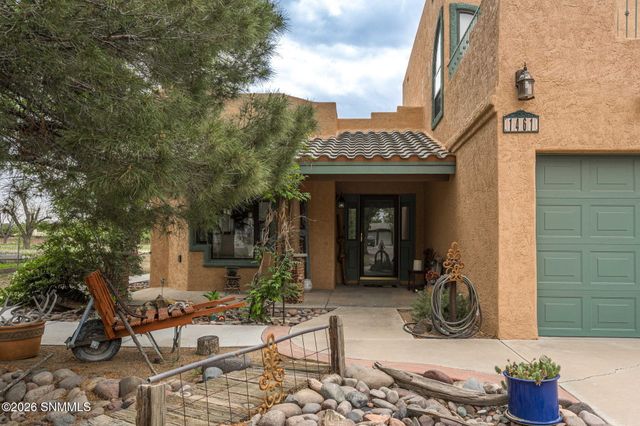 1461 W Brown Road, Las Cruces, NM 88005