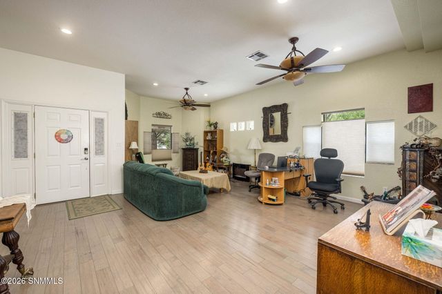 1461 W Brown Road, Las Cruces, NM 88005