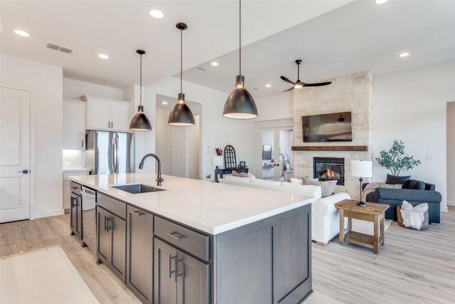 10440 Gray Hills Drive, Fort Worth, TX 76126