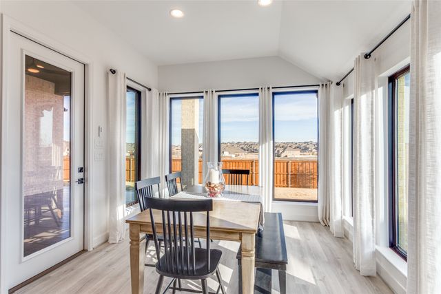 10440 Gray Hills Drive, Fort Worth, TX 76126