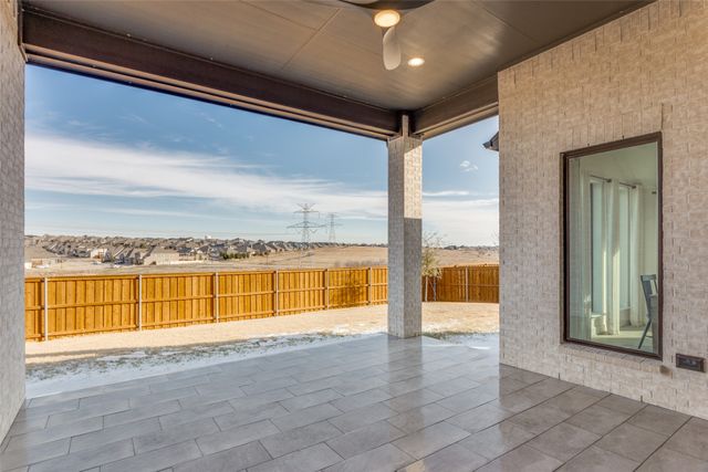 10440 Gray Hills Drive, Fort Worth, TX 76126