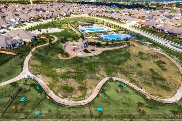 10440 Gray Hills Drive, Fort Worth, TX 76126