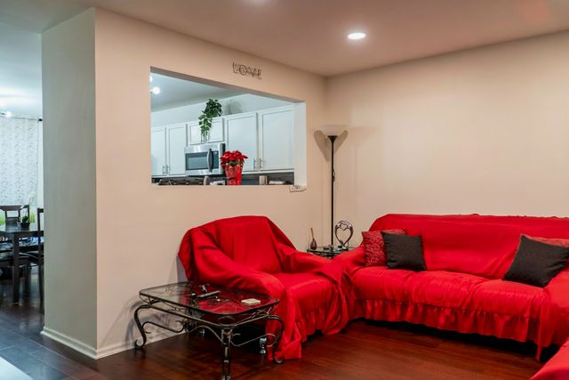 1525 S lawndale Avenue, Chicago, IL 60623