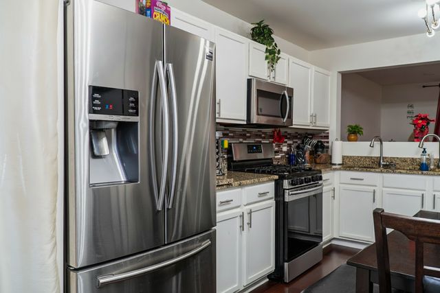 1525 S lawndale Avenue, Chicago, IL 60623